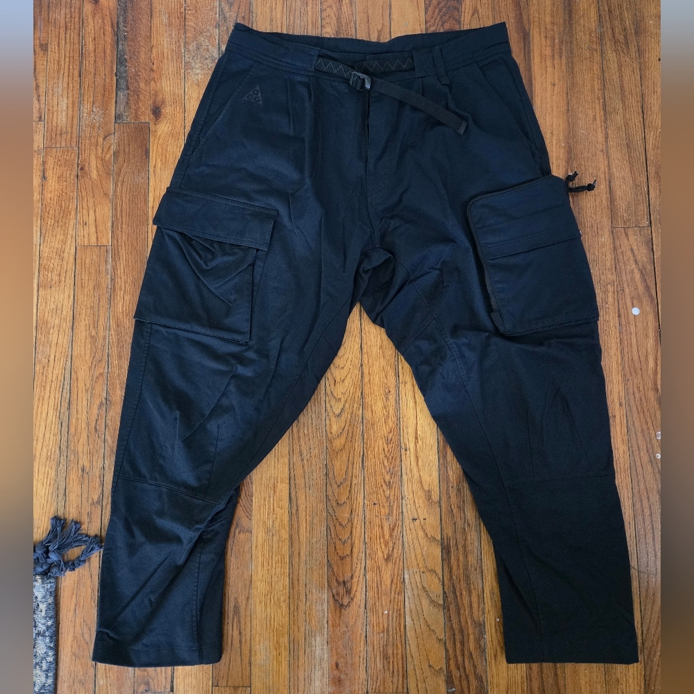 Nike ACG Woven Cargo Pants, Black men's size Large, CD7646-010 BA9